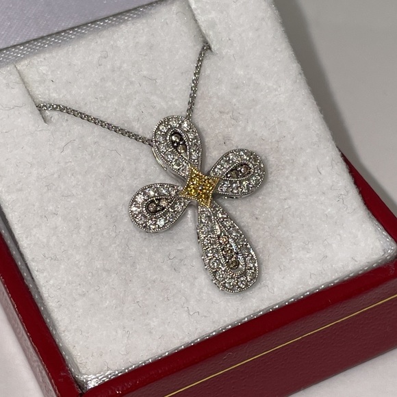 Solid 14K White Gold Natural Diamond Colors Religious Cross Pendant Necklace - Picture 16 of 17